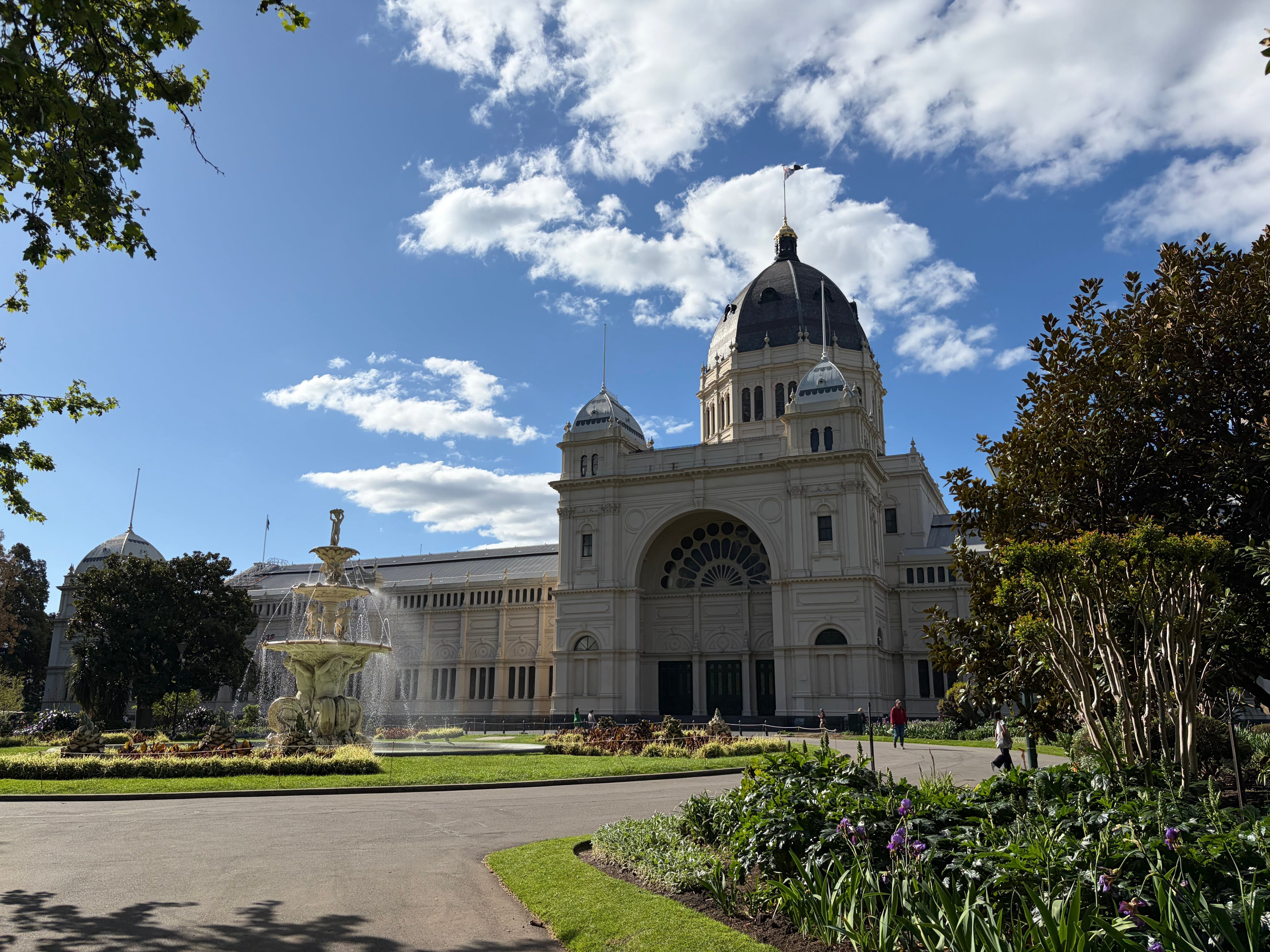メルボルンで叶えるフォトウェディング — カールトンガーデン＆市内ロケーション撮影の魅力