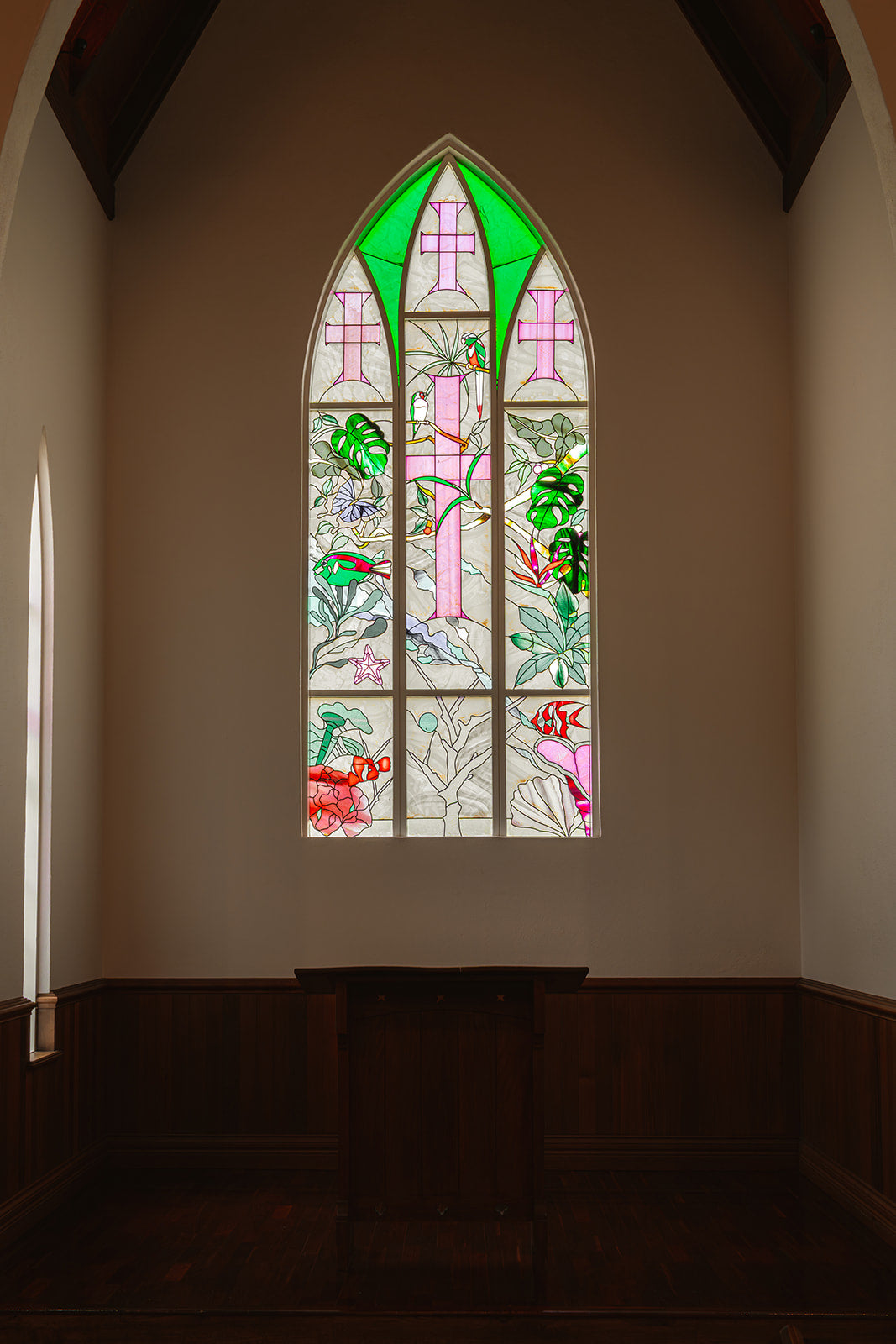 ウィットフィールド・チャペル撮影+ビーチフォトプラン｜ドレス日本試着＆現地レンタル